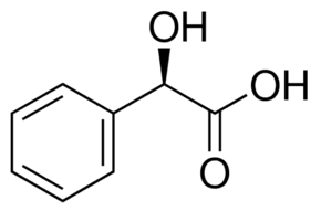 (R)-(−)-Mandelic acid